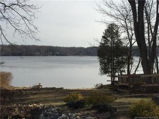 12 Oakland Rd, Amston, CT 06231 exterior