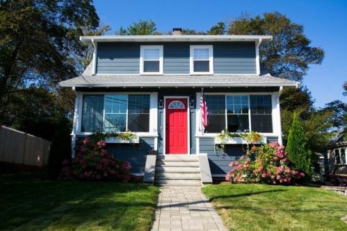 72 Phillips St, Weymouth, MA 02188 exterior
