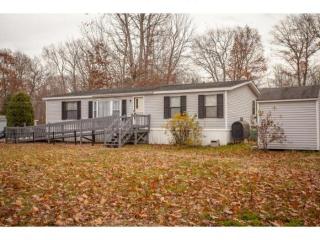 112 Redwood Rd, Loudon, NH 03307 exterior