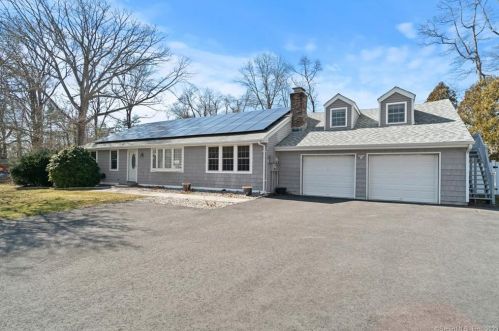 12 Beechwood Ln, Lyme, CT 06371 exterior