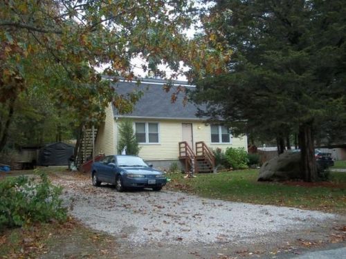 29 Cedar Grove Dr, Exeter, RI 02822 exterior