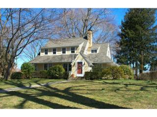 26 Dry Hill Rd, Norwalk, CT 06851 exterior