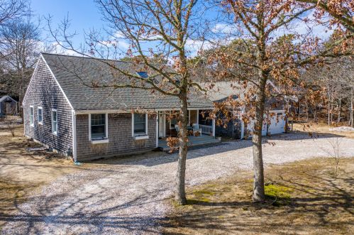5 Mary Rd, Eastham, MA 02642 exterior