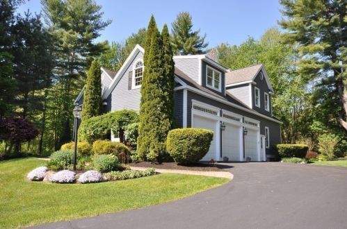 12 Walnut St, Acton, MA 01720 exterior
