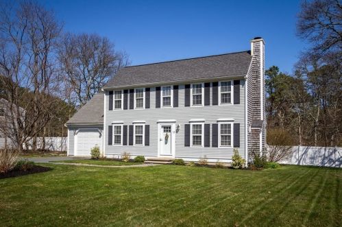 15 Carleton Dr, New Seabury, MA 02649 exterior