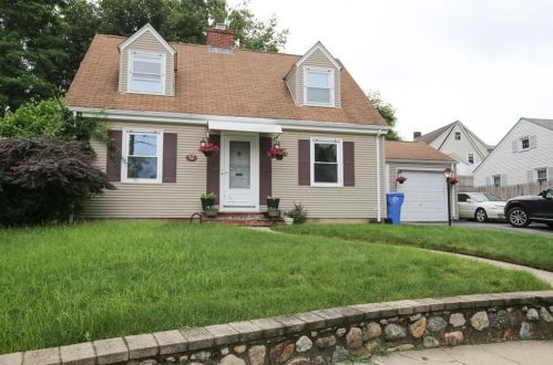 52 Roger Williams Cir, Providence, RI 02905 exterior