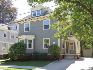 625 Angell St, Providence, RI 02906 exterior