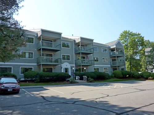 12-303 Ledgewood Hills Dr, Nashua, NH 03062 exterior