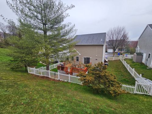 5 Foot Cir, Wallingford, CT 06492 exterior