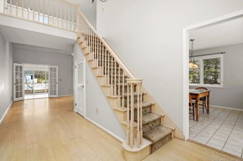 210 Lansdowne, Westport, CT 06880 exterior