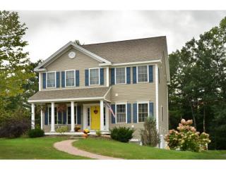 15 Pond Rd, Raymond, NH 03077 exterior
