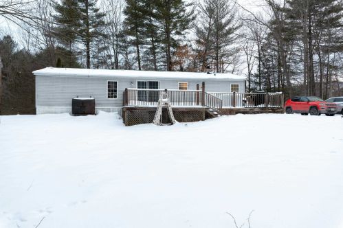 138 Middle Oxbow Rd, Hinsdale, NH 03451 exterior