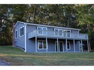 54 Sleepy Hollow Rd, Niantic, CT 06357 exterior