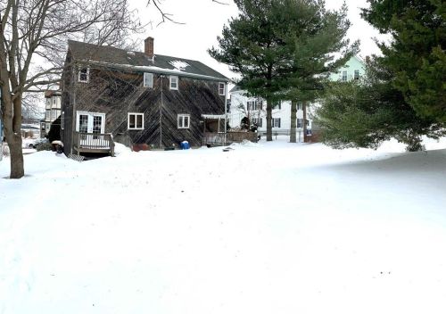 565 Mount Hope Ave, Fall-River, MA 02724 exterior