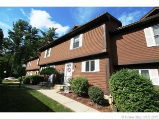 214 Candlewood Dr, Enfield, CT 06082 exterior