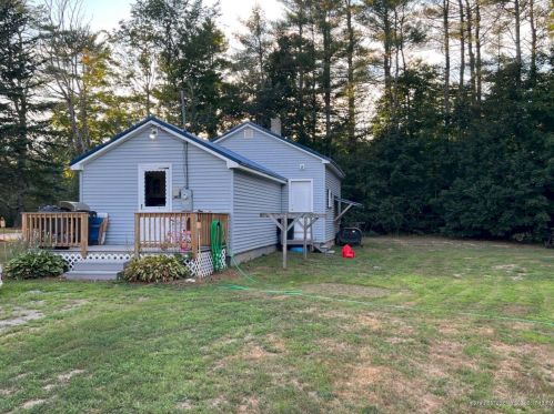 396 Waterville Rd, Norridgewock, ME 04957 exterior