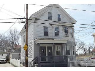 224 Orms St, Providence, RI 02908 exterior