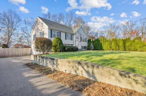 31 Plainfield St, Seekonk, MA 02771 exterior