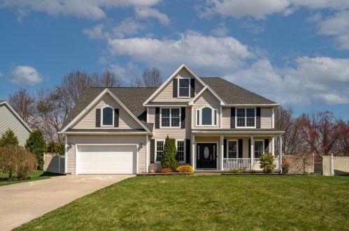 10 Button Rd, Easthampton, MA 01027 exterior