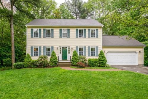 25 Rolling Meadows Rd, Glocester, RI 02859 exterior