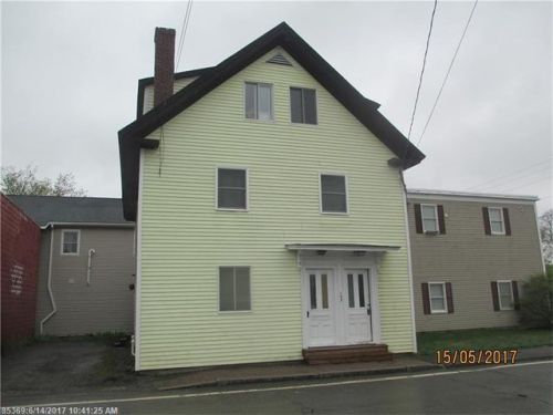 143 Penobscot St, Brewer, ME 04412 exterior