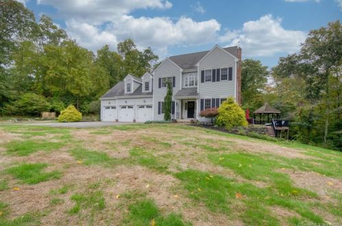 9 Hidden Woods Dr, East-Hampton, CT 06447 exterior