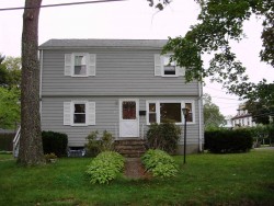 22 Weir St, Newton, MA 02466 exterior