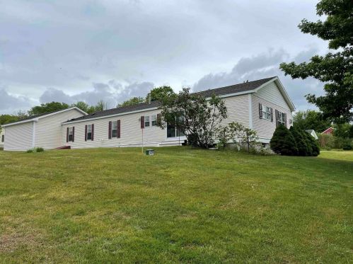 2 Sunset Dr, Franklin, NH 03235 exterior