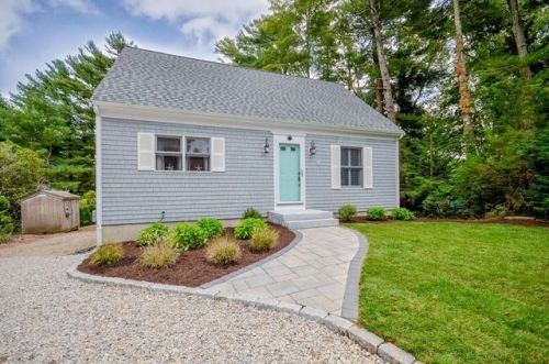 32 Crapo St, Marion, MA 02738 exterior