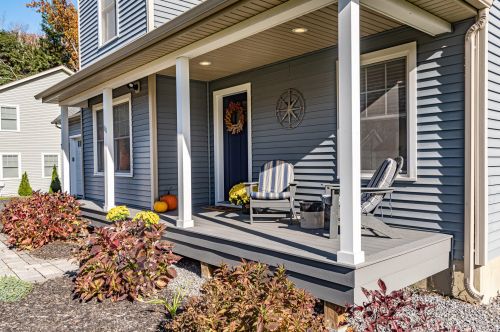 111 Forest Glen Ln, Topsham, ME 04086 exterior