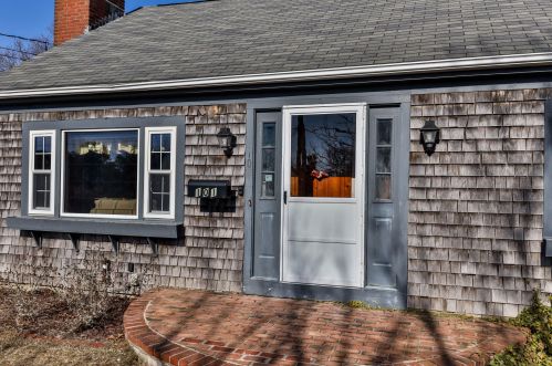 101 Oyster Pond Furlong St, Chatham, MA 02633 exterior