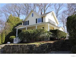 10 Dibble St, Norwalk, CT 06853 exterior