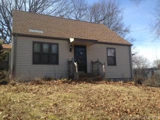 25 Welles Ter, Meriden, CT 06450 exterior