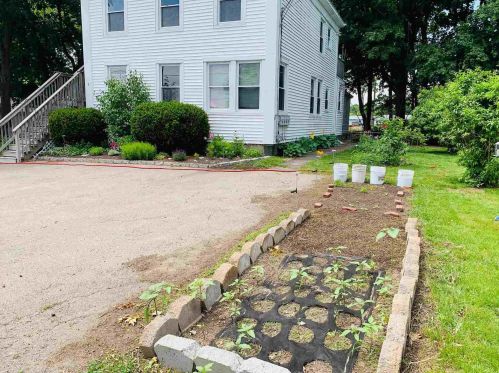 8 Dearborn Ave, Hampton, NH 03842 exterior