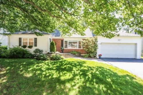 619 Laurel St, Springfield, MA 01106 exterior