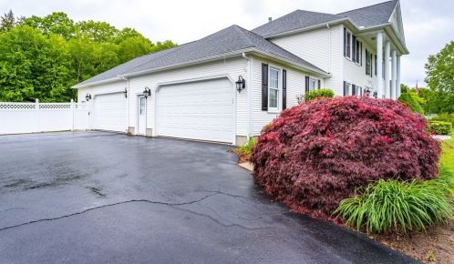 45 Radisson Ln, Westfield, MA 01085 exterior