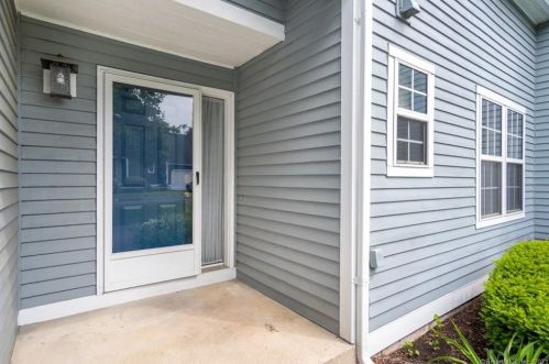 11 Windcrest Dr, Granby, CT 06035 exterior