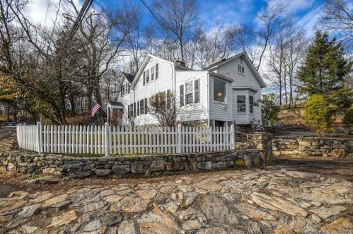 48 Trinity Pass, Stamford, CT 06903 exterior