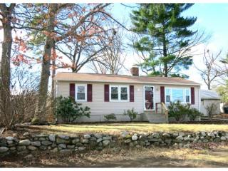 21 Waltham Dr, Nashua, NH 03060 exterior