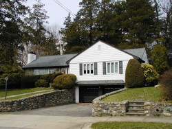 1595 Commonwealth Ave, Newton, MA 02465 exterior