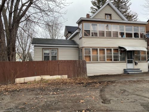 3 Bellevue St, Winslow, ME 04901 exterior