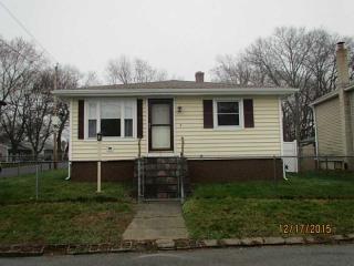 211 Iroquois Rd, Valley-Falls, RI 02864 exterior