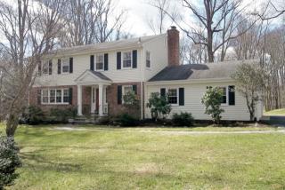 26 Eliot Ln, Stamford, CT 06903 exterior