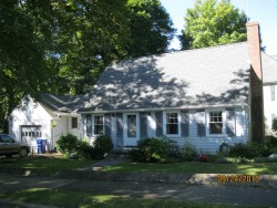 5 Baker Pl, Newton, MA 02462 exterior