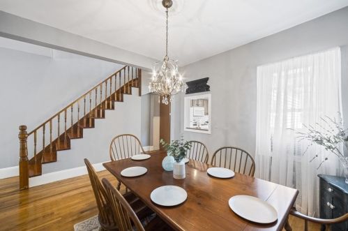 894 2Nd St, Roxbury-Xing, MA 02127 exterior