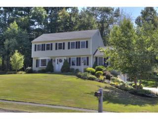 35 Spindlewick Dr, Nashua, NH 03062 exterior