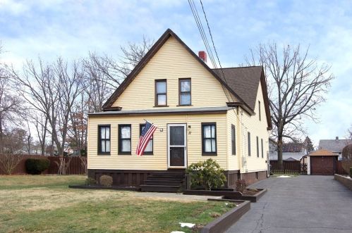11 Benham St, Springfield, MA 01109 exterior