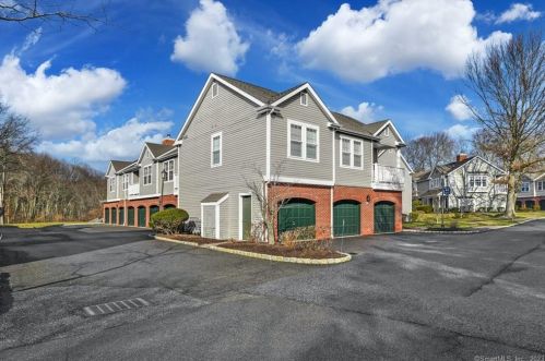 159 Mayfield Dr, Bridgeport, CT 06611 exterior