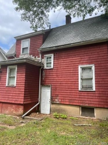 17 Morningside St, Hartford, CT 06112 exterior