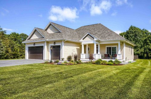 11 Lovering Rd, North Hampton, NH 03862 exterior